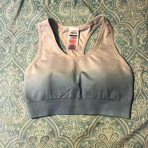 Ombre Gymshark sports bra